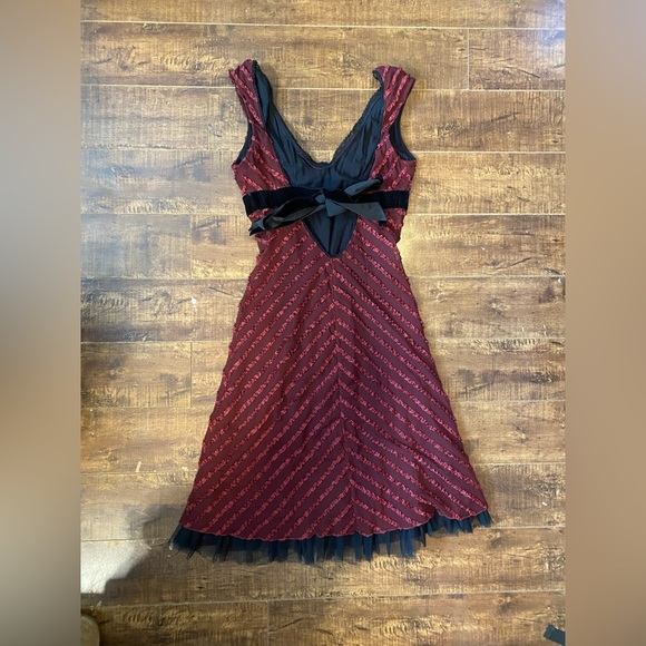 Women’s Designer Dress - Picture 2 of 5